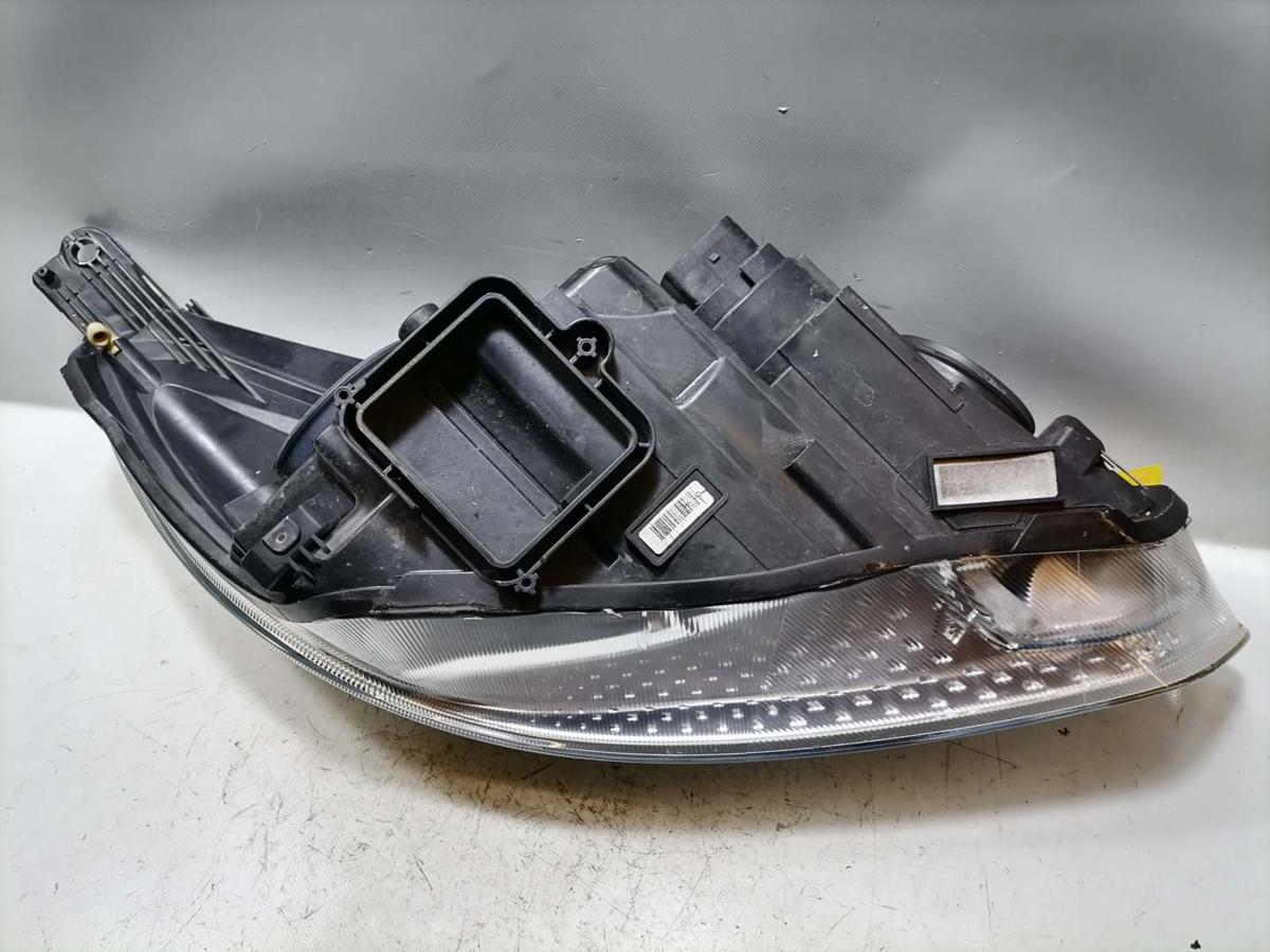 Ford Focus 3 original Scheinwerfer vorn links Halogen Facelift Bj.2018